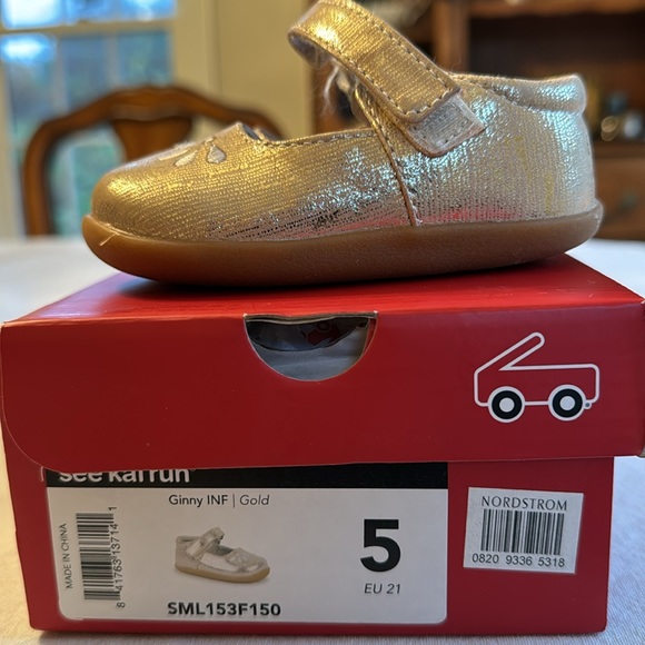 See Kai run - Mary Jane Ginny Gold - Picture 5 of 5